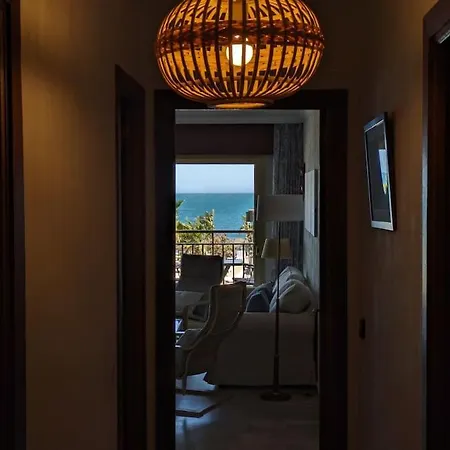 Apartamento En Paseo Maritimo Con Piscina Y Aire Acond Apartment