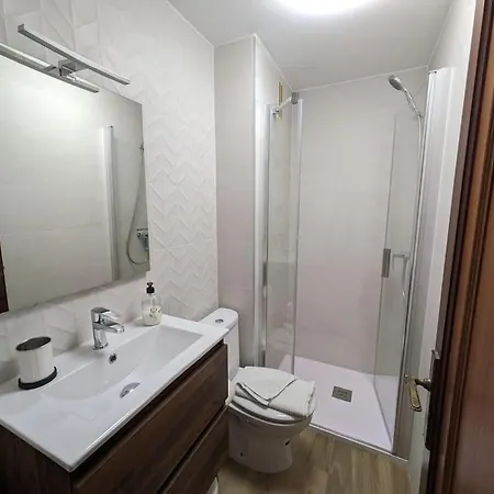 Apartment Apartamento En Paseo Maritimo Con Piscina Y Aire Acond *
