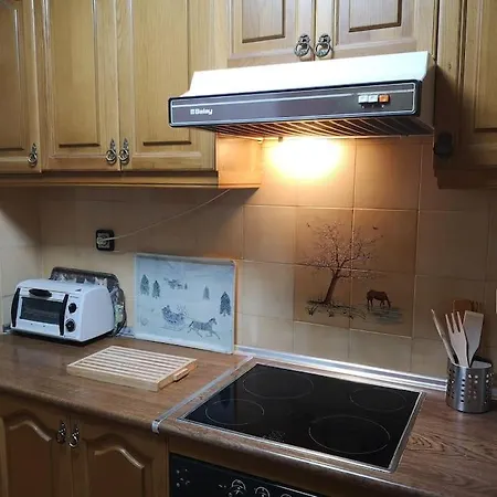 Apartamento En Paseo Maritimo Con Piscina Y Aire Acond