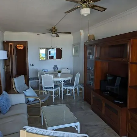 Apartment Apartamento En Paseo Maritimo Con Piscina Y Aire Acond