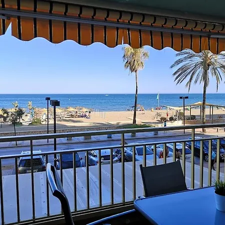 Apartamento En Paseo Maritimo Con Piscina Y Aire Acond Apartment